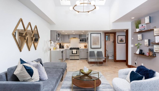 Ski In/Out Condo Next to Little Nell Ski Run and Gondola