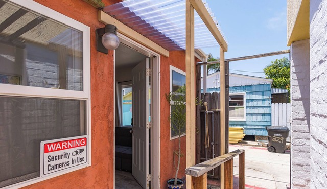 SO Cute Beach Studio bungalow in North Mission Beach 92109 - AJ George Broker