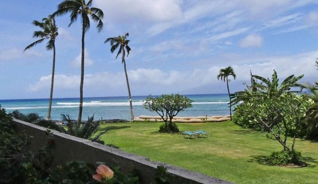 Spacious 2Bedroom/2Bathroom Oceanfront Condo with Central-AC