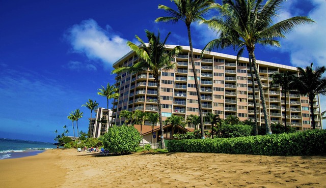 Spacious Ocean & Mountain view corner unit - Royal Kahana 220