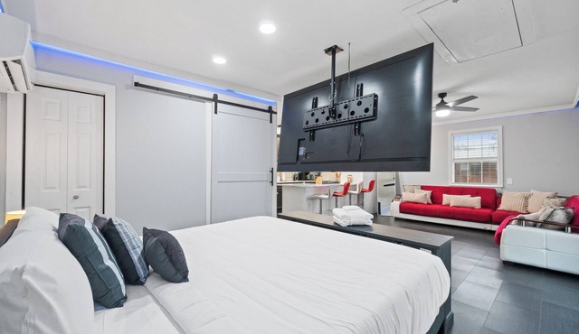 Splash Pad by Book That Condo