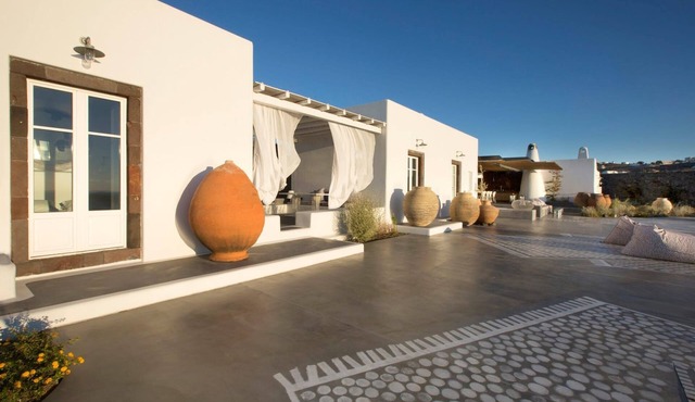 Splendid Santorini Residence | Villa Beatrix | 5 Bedrooms