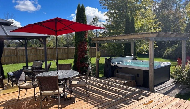 Stunning Cape Cod Style Cottage, Huron County