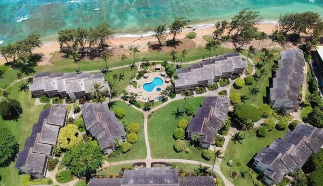 Stylish Kauai Condo on the Beach