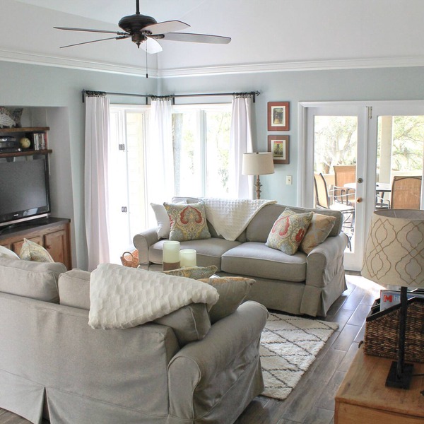 Stylishly Renovated Villa With Fabulous Views and All Amenities