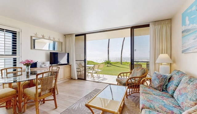 Sugar Beach Resort Condo w/Shared Pool/Hot tub, Free WiFi-Beaches Await