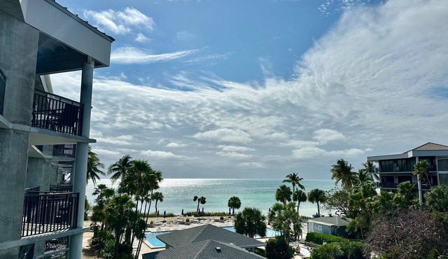 Sundial Luxurious 2 Bedroom Ocean View Condominium- Quality at its Best.