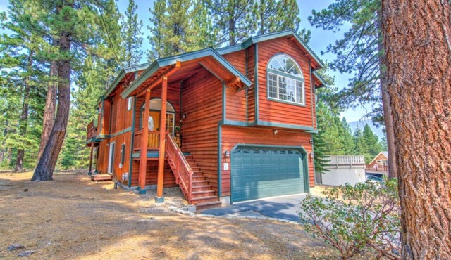 Tahoe Tranquility - Dogs + Hot tub + Ping Pong