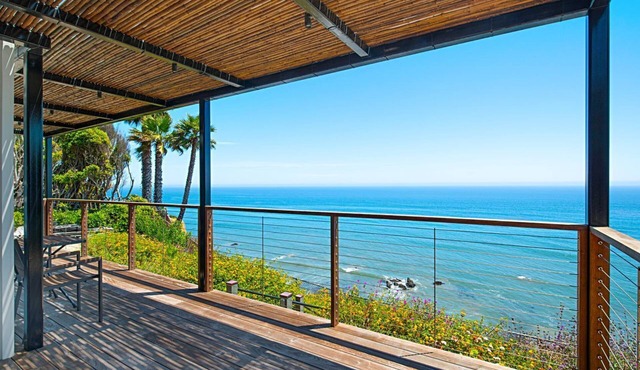 The Encinal Surf Shack I Ocean View & Private Direct Beach Access