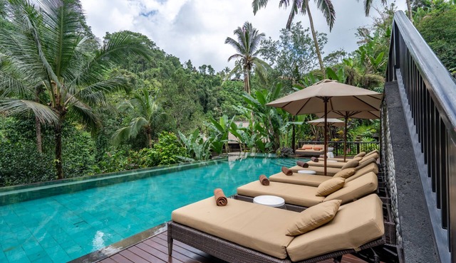 The Hidden palace by Hanging Gardens