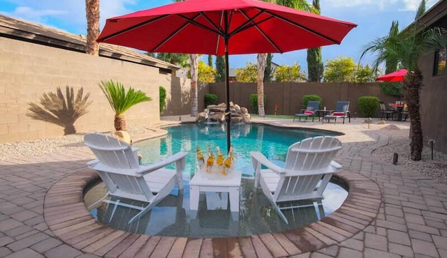 The Sweet Escape, Luxury Home, Private Pool + Spa!