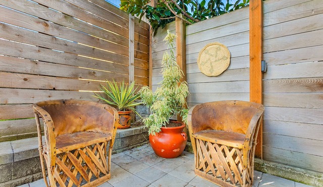 The Sweetest Suite - 91 Walkscore