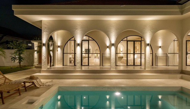 Tropical 3BR Villa in Canggu