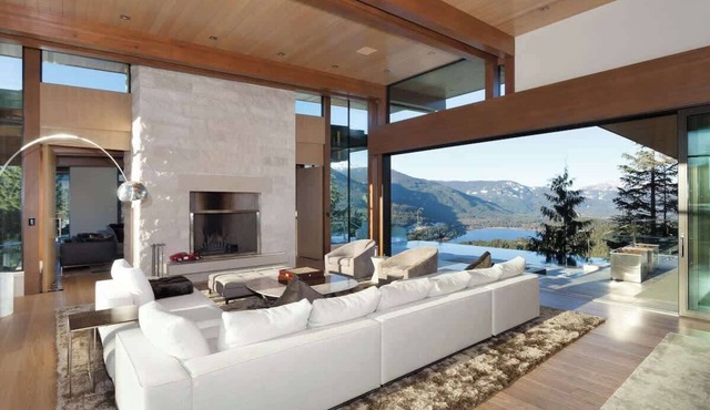 Ultra-Luxe Chalet w/Infinity Pool, Cinema & Gym