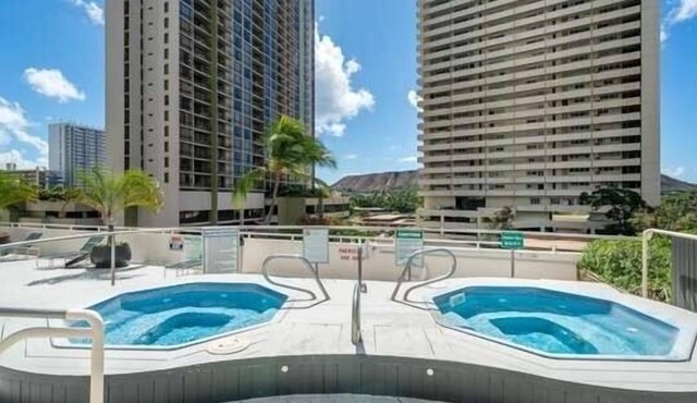 Updated Waikiki Condo with Mountain Views - 22nd floor, Free parking & WiFi by Koko Resort Vacation Rentals