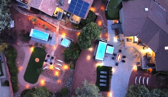 Uptown EPIC - Wow Views! 25Guests 2Homes 10BR 9BA 2Pool 2Spa 2GamesRM Location