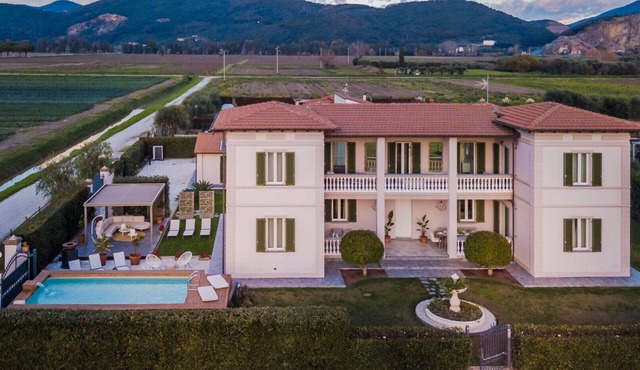 Villa Bubi, a Luxury Contemporary Villa with Private Pool