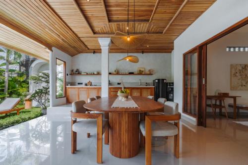 Villa Louna Maiya Canggu