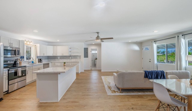 Wahiawa 4BR - Sleeps 8, WiFi, A/C + Dole & Beach