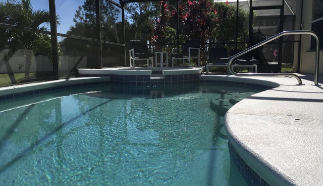 Water View - Pool & Spa - 3.5 miles to Disney - BBQ
