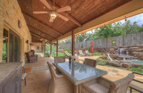 Fredericksburg House | West End Lodge Resort Style Pool!