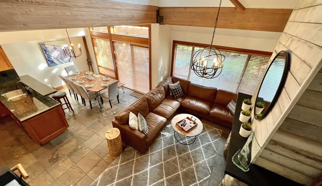 Whistler Village, executive FOUR bedroom, private hot tub "Special Pricing"