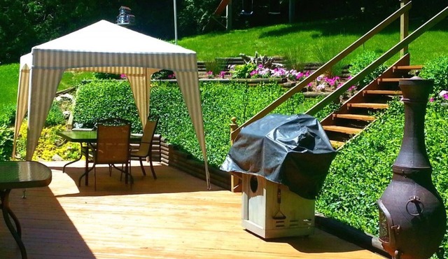 Wiffen Cottage located just a 3 minute walk to the sandy public beach!